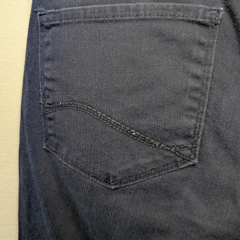 Women's Black Jeans - Picture 8 of 10